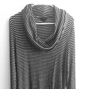 Lucky Brand long sleeve mock neck shirt